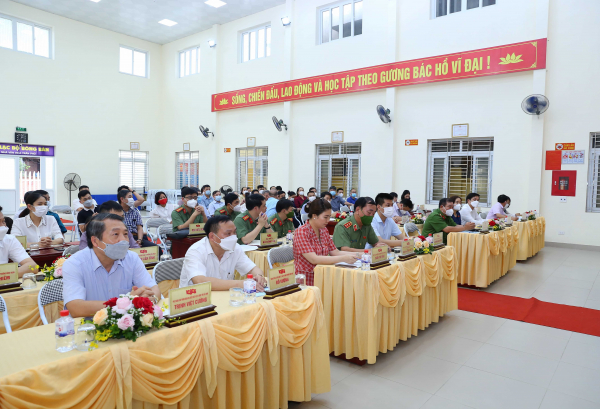 Thứ trưởng Trần Quốc Tỏ tiếp xúc cử tri phường Đông Ngàn, Từ Sơn, Bắc Ninh -0
