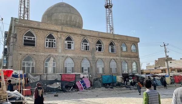 Đánh bom liều chết bên trong nhà thờ Hồi giáo, ít nhất 66 người thiệt mạng  -0