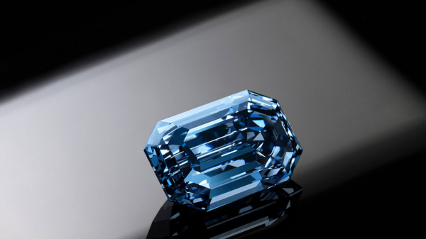 Đấu giá viên kim cương xanh to nhất thế giới -0