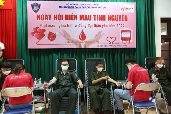 200 CBCS Trung đoàn Cảnh sát cơ động Thủ đô hiến máu tình nguyện -1