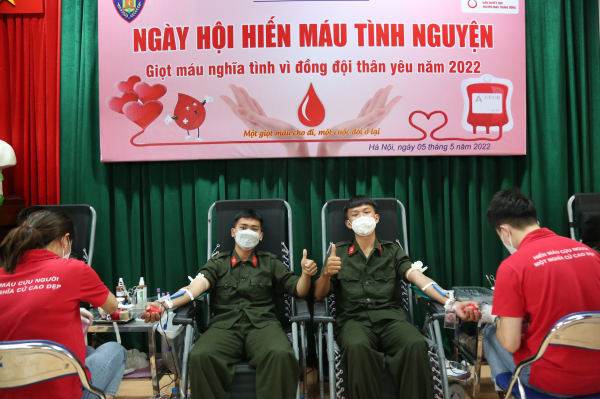 200 CBCS Trung đoàn Cảnh sát cơ động Thủ đô hiến máu tình nguyện -2