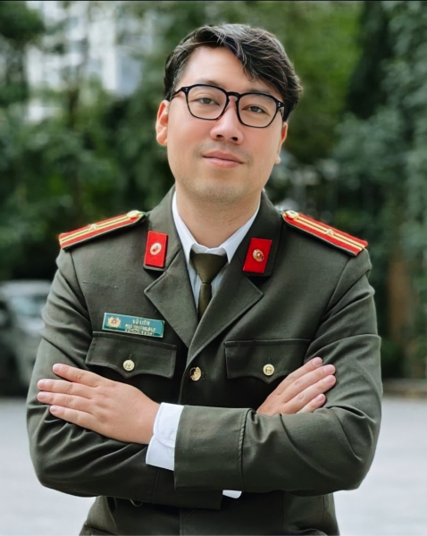Thiếu tá, nhà biên kịch Vũ Liêm -0
