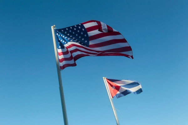 Mỹ dỡ bỏ một số hạn chế với Cuba  -0