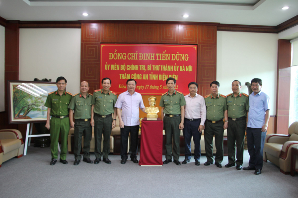 Chủ tịch nước Nguyễn Xuân Phúc thăm, làm việc tại tỉnh Điện Biên -0