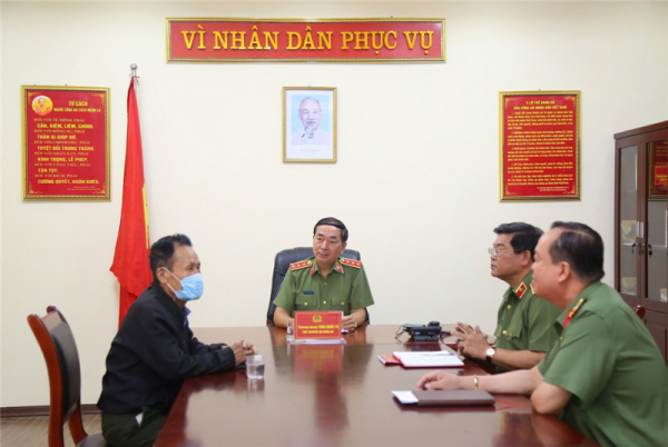 Deputy Minister Tran Quoc To meets citizens in May 2022 -0
