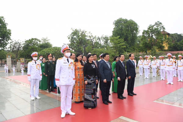 Lãnh đạo Đảng, Nhà nước vào Lăng viếng Chủ tịch Hồ Chí Minh -0