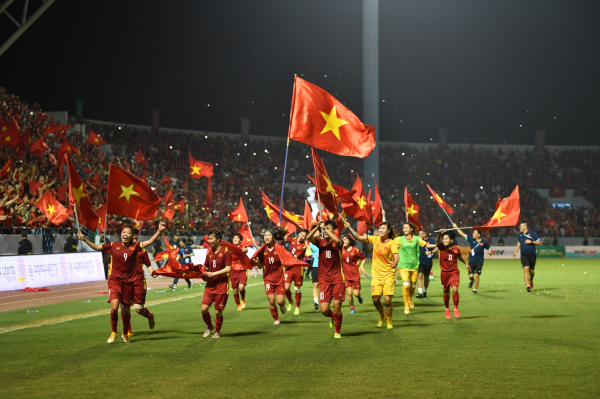 Lập hat-trick huy chương vàng, tuyển nữ Việt Nam được thưởng nóng -0
