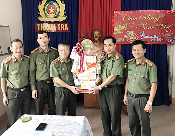 thanh tra.jpg -0