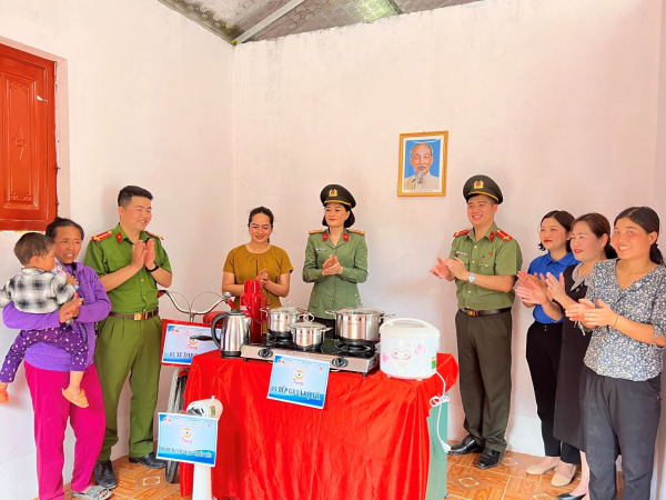 Trao tặng ngôi nhà hạnh phúc cho học sinh nghèo tỉnh Sơn La -0
