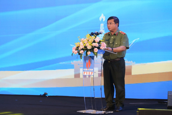 Bộ Công an tặng Bằng khen cho Tổng công ty thăm dò, khai thác dầu khí -0