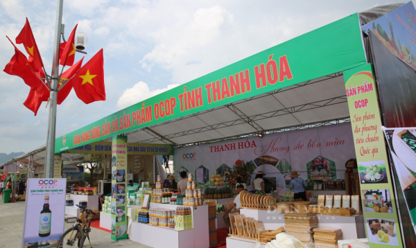 Thủ tướng dự khai mạc Festival trái cây và sản phẩm OCOP Việt Nam năm 2022 -0
