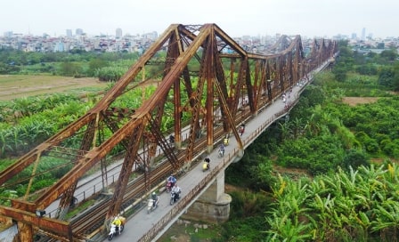 Đề nghị xử phạt nghiêm các phương tiện thuộc diện cấm vẫn cố tình lưu thông qua cầu Long Biên  -0