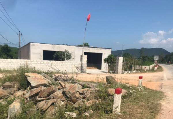 Nhiều cán bộ xã ở Quảng Bình cũng cấp tốc xây công trình chờ đền bù -0