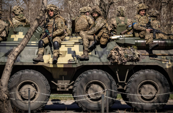 Lực lượng Nga tiến công mạnh ở Donetsk, áp sát Slavyansk -0
