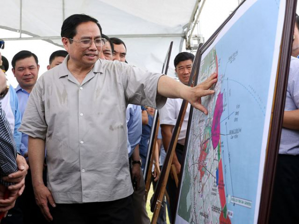Thủ tướng khảo sát dự án mỏ sắt tạm dừng hơn 10 năm tại Hà Tĩnh -0