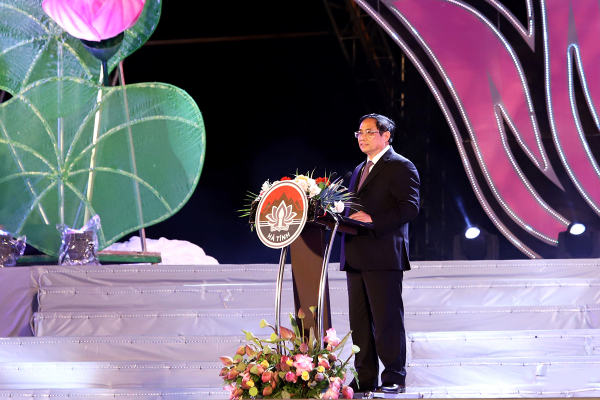 Thủ tướng Chính phủ dự lễ kỷ niệm 65 năm Bác Hồ về thăm Hà Tĩnh  -0