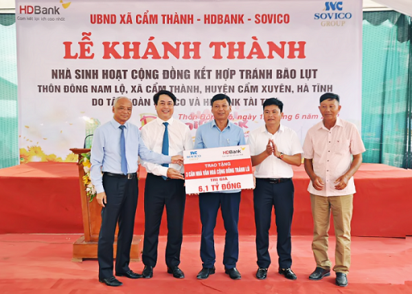 HDBank, Sovico trao tặng 3 nhà cộng đồng tránh lũ trị giá 6,1 tỷ đồng cho tỉnh Hà Tĩnh  -0