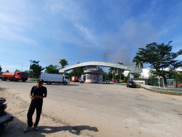 Cháy lớn tại nhà máy may Scavi ở khu công nghiệp Phong Điền -0