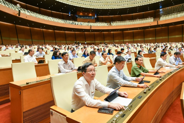 Quốc hội thông qua Nghị quyết thí điểm cho phạm nhân lao động ngoài trại giam -0