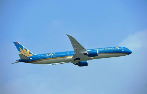 Vietnam Airlines provides official information about flight attendants questioned by Australia -0