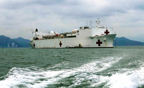 US navy hospital ship arrives in Vietnam for Pacific Partnership 2022 -0