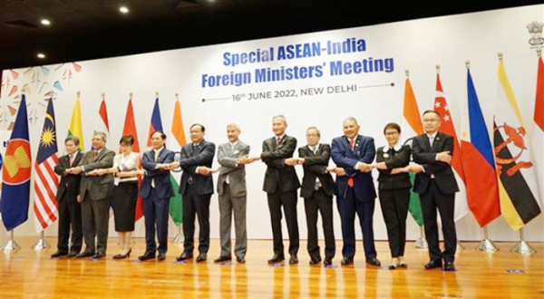 Tiếp tục khẳng định vai trò trung tâm của ASEAN -0