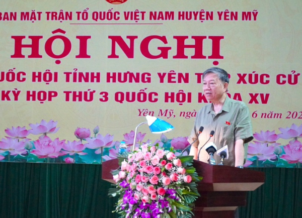 Minister To Lam meets voters in Hung Yen province -0