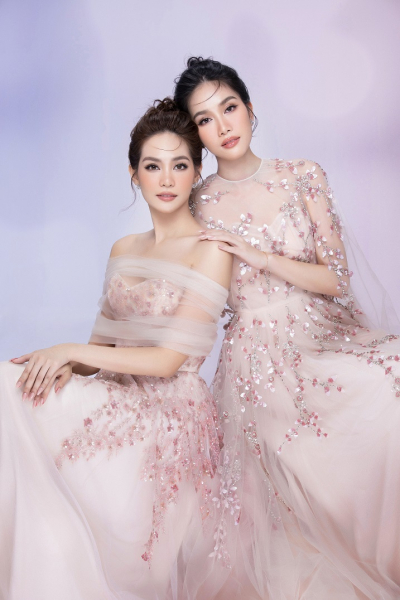 Á hậu Phương Anh “đọ” nhan sắc cùng Hoa hậu Sireethorn Leearamwat trước thềm Miss International 2022 -2