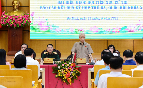 Tổng Bí thư tiếp xúc cử tri Hà Nội: Nhiều ý kiến thẳng thắn về chống tham nhũng -0