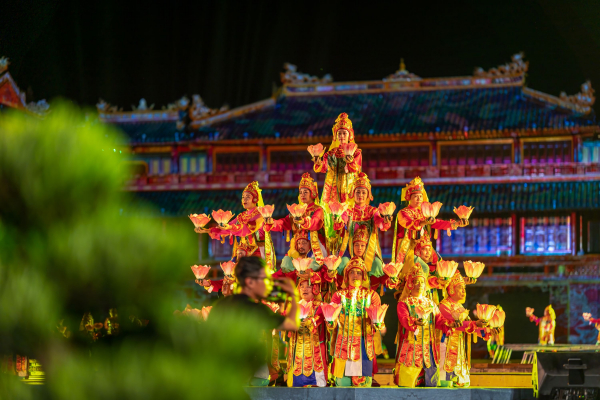 Đặc sắc chương trình nghệ thuật khai màn Tuần lễ Festival Huế 2022  -0
