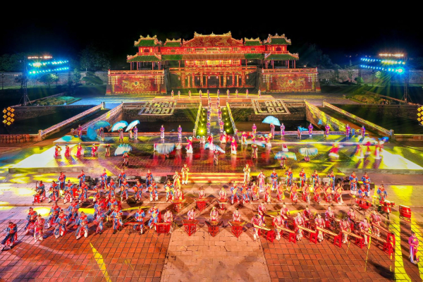 Đặc sắc chương trình nghệ thuật khai màn Tuần lễ Festival Huế 2022  -0