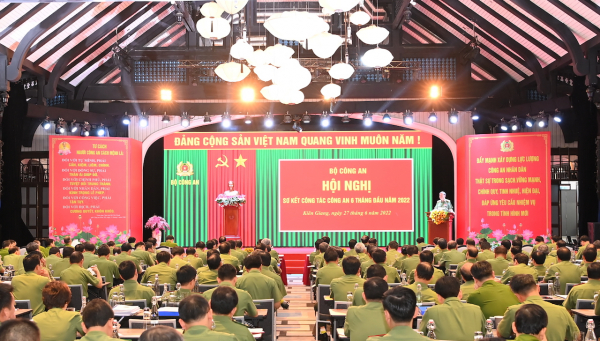 Bộ trưởng Tô Lâm chủ trì Hội nghị sơ kết công tác Công an 6 tháng đầu năm 2022 -0