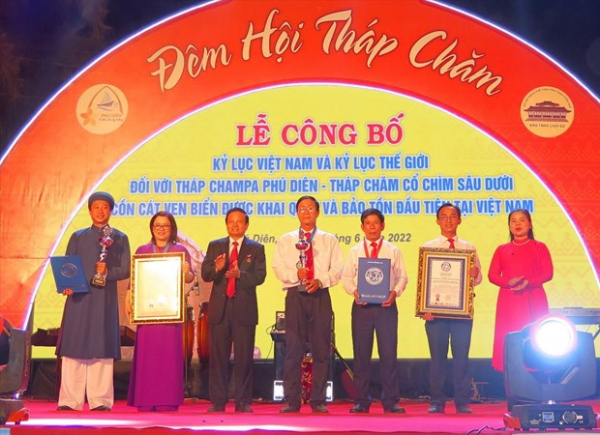 Thua Thien-Hue: Ancient Cham tower announced as world record -0