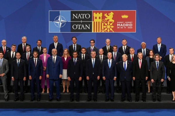 NATO nhóm họp giữa lúc chiến sự Ukraine căng thẳng  -0