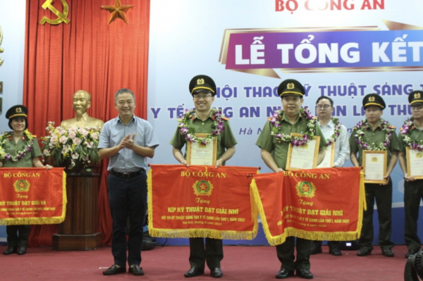  Nhiều kỹ thuật hay, có tính ứng dụng cao được trình diễn tại Hội thao  Kỹ thuật sáng tạo Y tế CAND lần thứ I  -0