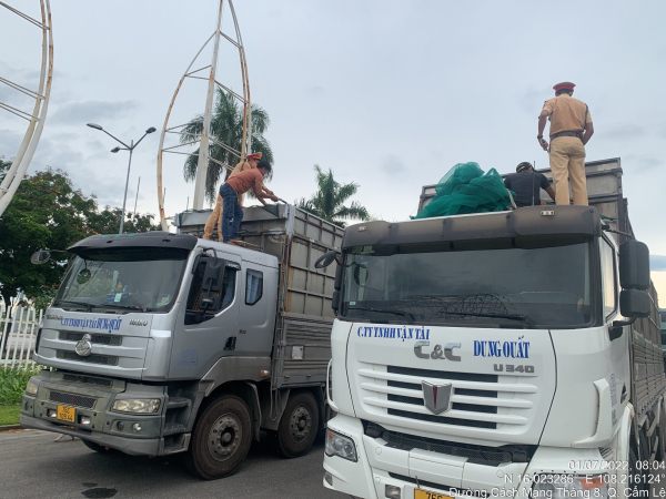 Đà Nẵng: Cương quyết xử lý tình trạng xe cơi nới, quá khổ, quá tải -0