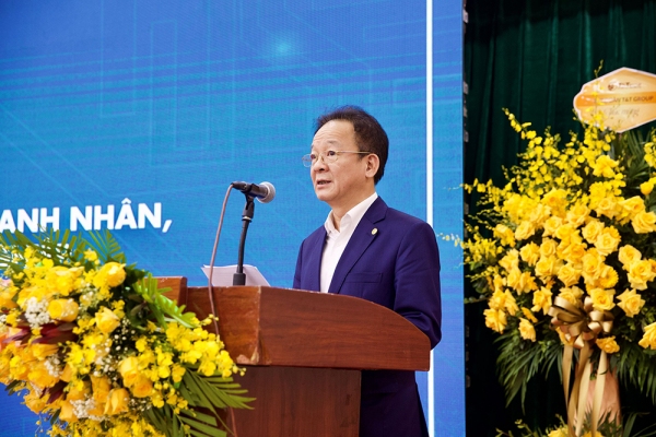 Doanh nhân Đỗ Quang Hiển được bầu làm Chủ tịch CLB&nbsp;Cựu sinh viên Doanh nhân Đại học Quốc gia Hà Nội -0