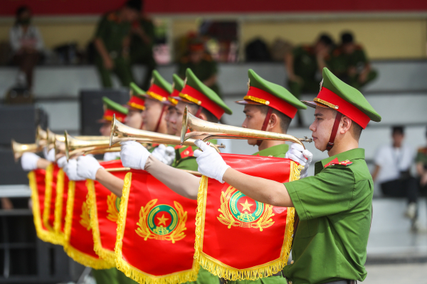 Đại tướng Tô Lâm dự tổng duyệt chương trình của Đoàn Nhạc Cảnh sát Việt Nam tại Nhạc hội Cảnh sát các nước ASEAN+ -4