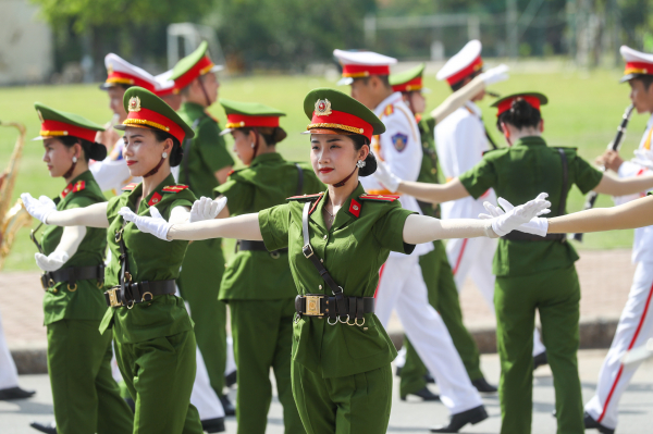 Đại tướng Tô Lâm dự tổng duyệt chương trình của Đoàn Nhạc Cảnh sát Việt Nam tại Nhạc hội Cảnh sát các nước ASEAN+ -5