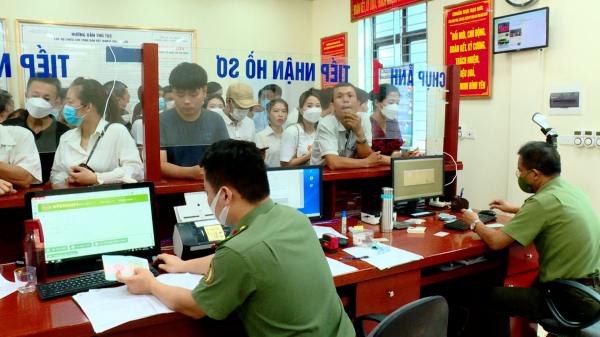 Công an Bắc Ninh: Làm thêm ca, thêm giờ, kịp thời trả hộ chiếu mẫu mới cho công dân -0