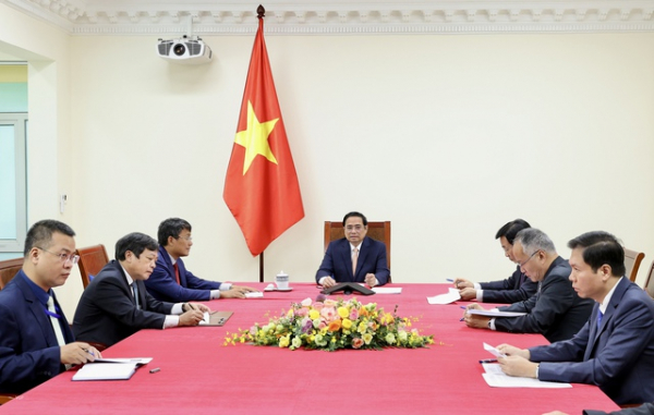 Thủ tướng Phạm Minh Chính điện đàm với Thủ tướng Hàn Quốc Han Duck-soo -0