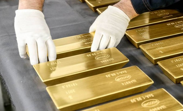 Điện Kremlin cảnh báo Ukraine và phương Tây không động vào vàng dự trữ của Nga -0