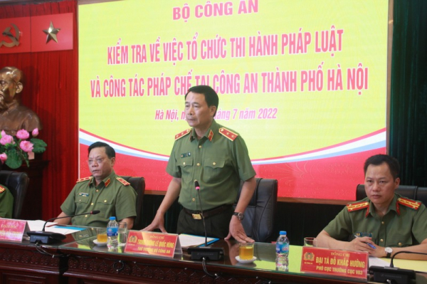 MPS leader inspects law enforcement and legal affairs in Hanoi  -0
