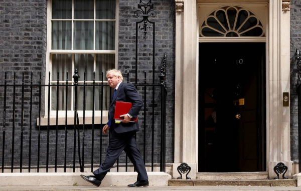UK PM Johnson set to step down amid mass exodus by cabinet -0