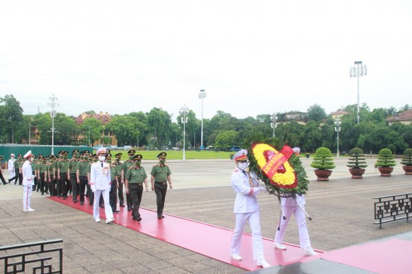 Cục An ninh đối ngoại, Bộ Công an tổ chức Lễ báo công dâng Bác  -0