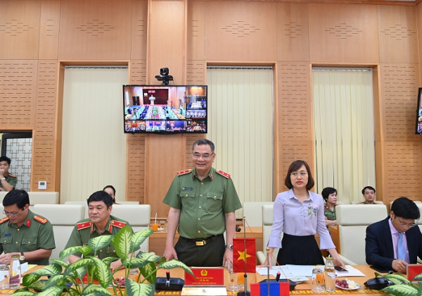 dsc_2913.jpg -0
