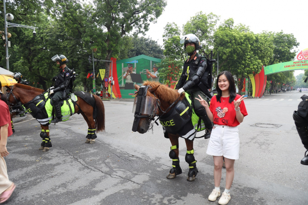 Những hình ảnh ấn tượng của lực lượng kỵ binh tại Nhạc hội Cảnh sát các nước ASEAN+ 2022 -0