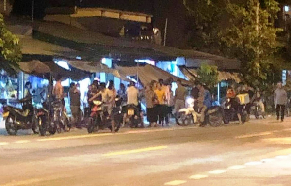 Xe máy đâm xe đẩy, 4 người thương vong ở Quảng Ninh -0
