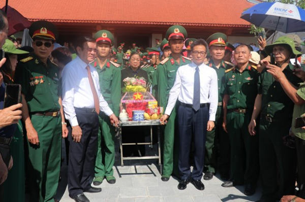 War martyrs’ remains reburied in Ha Giang -0