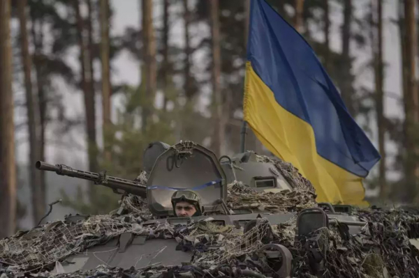 Ukraine tiếp nhận pháo phản lực siêu khủng, cục diện chiến trường có thay đổi? -0